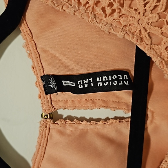 Design Lab floral top - Picture 2 of 3